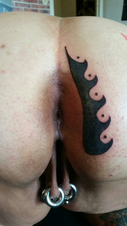 http://women-with-huge-labia-rings.tumblr.com/post/148641266132