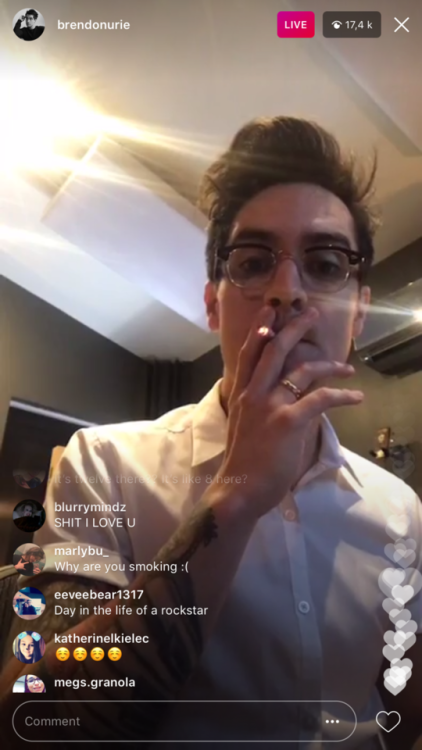 Brendon Urie Live on Instagram [12. October 2017] Talking about Halloween, Costumes and Parties. (Al