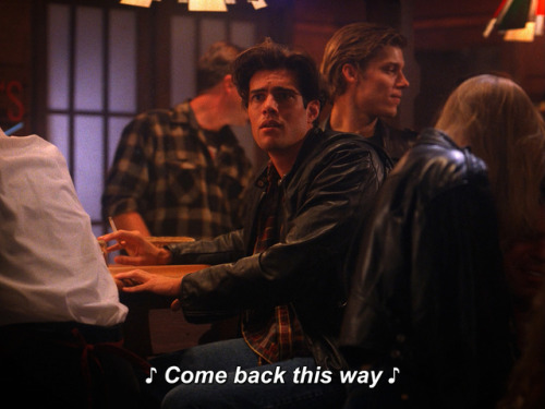 inthedarktrees:Please stay.“Lonely Souls” | Twin Peaks