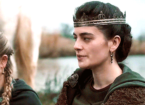 Queen Æthelflæd Of Mercia In 5.01 Of The Last Kingdom. 👑