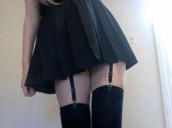 https://64.media.tumblr.com/d484e53f7c36a051df082c38c7b97bcb/tumblr_nh2coh8vUV1u6xadzo1_500.gif