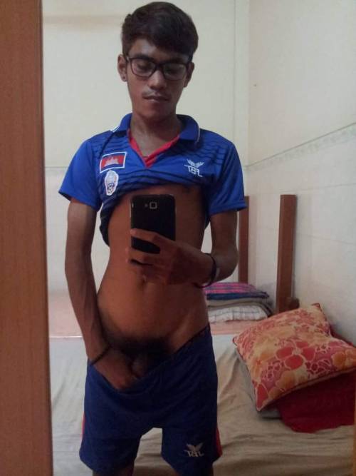 bothforfun: mkm2016: 2222sexlove: ខ្មែរយើងនឹង Want him ក្តធំណាស់