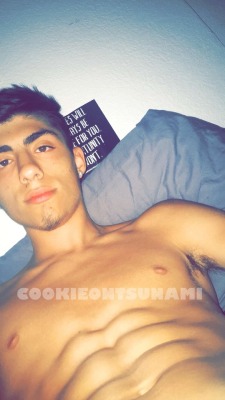 cookieontsunami:  Brandon💦