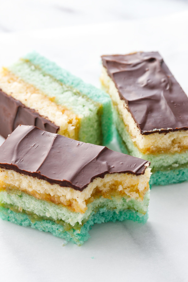 sweetoothgirl:    Italian Ombre Layer Cookies  