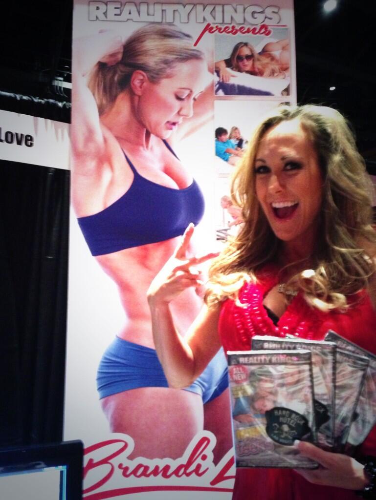 gorgeouspornstars:  Brandi Love 
