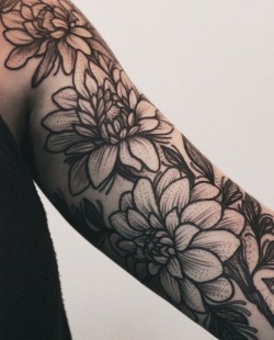 givememoneyfortattoos:  Annaenola on Instagram