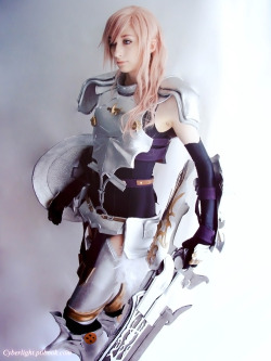 animeaddictgamer:  Lightning Cosplay - The