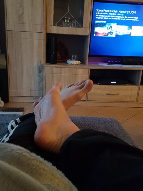 Mit und ohne Socken. Was findet ihr besser ? Suche auch treffen.