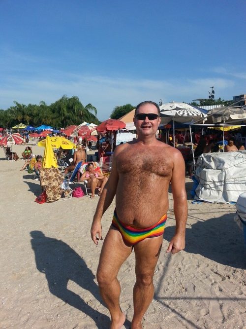 HOMENS MADUROS E SUNGAS / MATURE MEN AND SWIMWEAR