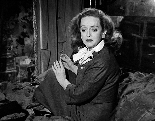 emmanuelleriva:So many people know me. I wish I did. I wish someone would tell me about me.Bette Davis in All About Eve (1950) dir. Joseph L. Mankiewicz