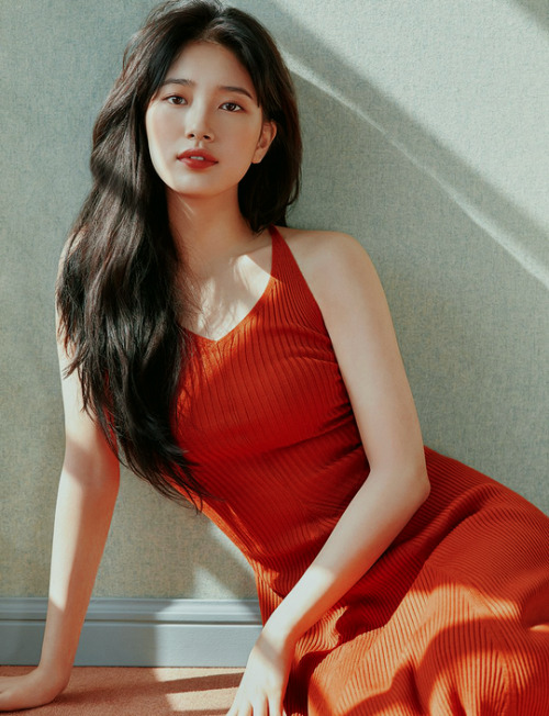 baesuejis: suzy x cosmopolitan x lancome