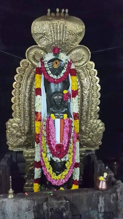 Gudimallam lingam (Parashurameshwara temple, Andhra Pradesh) has been dated to between the 3rd and 1