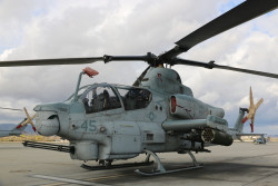 rocketumbl:  AH-1Z
