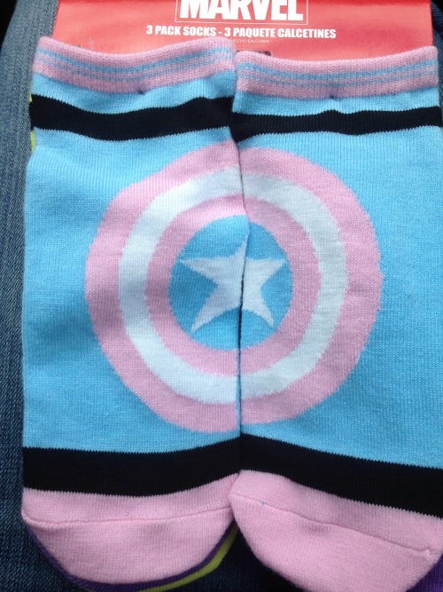 shinobujacobs:cant believe marvel just #confirmed trans man steve rogers via this pair of socks we r