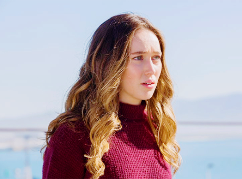 celebritiesandmovies: Alicia Clark - Fear the Walking Dead Season 2, Episode 5 ‘Captive’