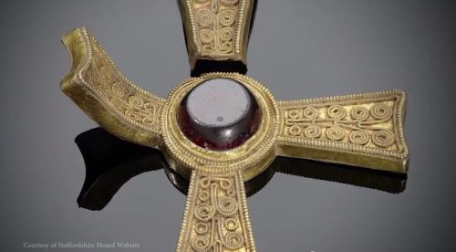 ALL 4000 objects from the incredible Staffordshire Hoard laid out for study.  Images from the Staffo