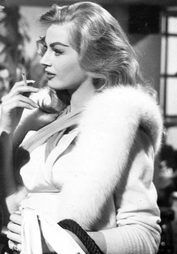 gatabella:  Anita Ekberg, Back From Eternity,