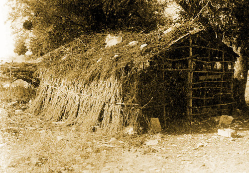 zvetenze:Aromanian huts