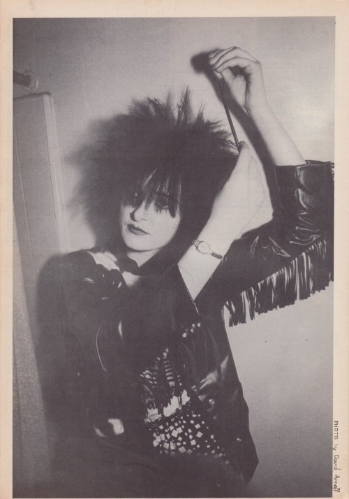 Sex jbinjapan:  Siouxsie & The Banshees (from pictures