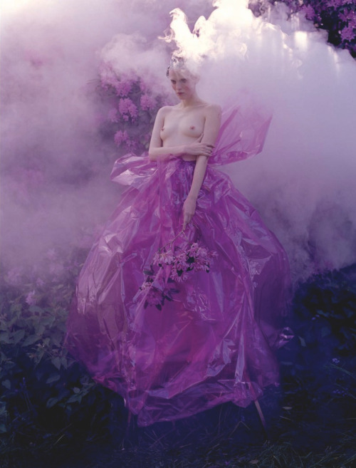 velvet-paws:  Karen Elson by Tim Walker for Love #10 
