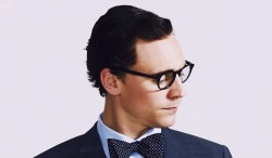 mysuperorange:  Tom Hiddleston with glasses and bow tie  
