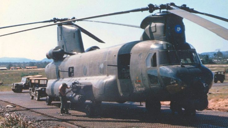 enrique262:  Boeing ACH-47A “Guns A Go-Go“ experimental gunship helicopter. 