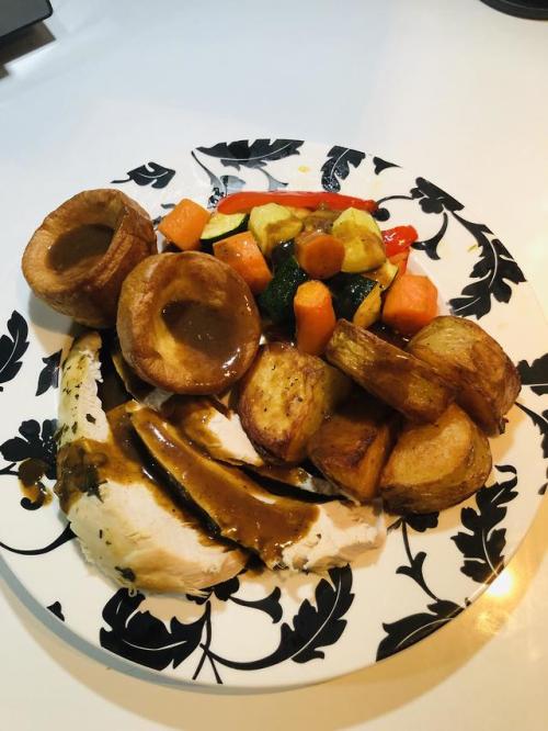 Chicken roast dinner [Homemade].