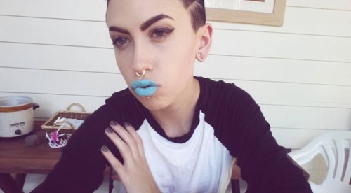 keepyouxvx:  Hey here’s 2015 in selfies or whatever. Enjoy the evolution of my eyebrows.