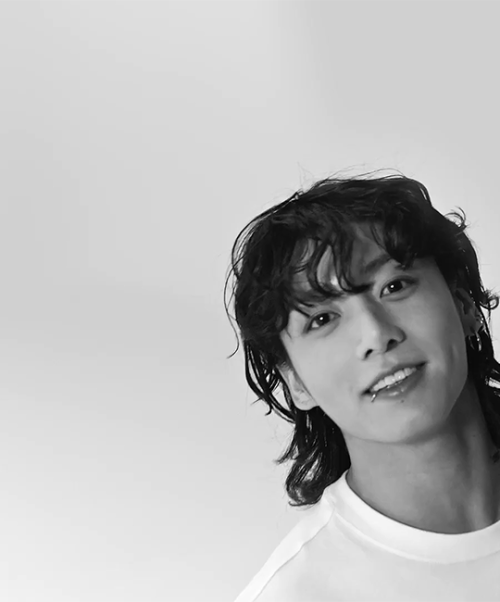 I Am: In Love
