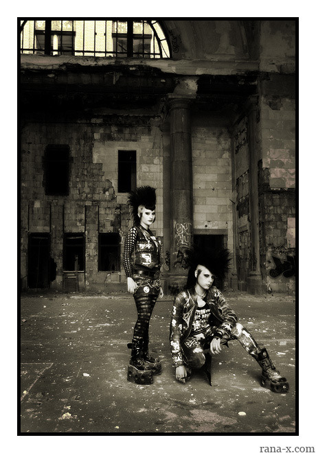 dungeonofdarkdapperanddebonair:  Jiffy Decay | Facebook 