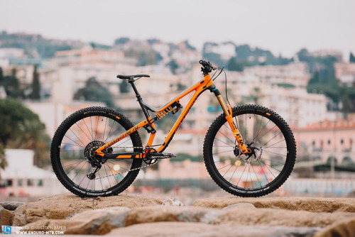 aces5050: (via COMMENCAL META AM 29 SIGNATURE ORANGE review | ENDURO Mountainbike Magazine)