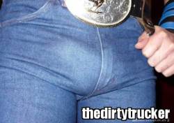 thedirtytrucker:  http://thedirtytrucker.tumblr.com/