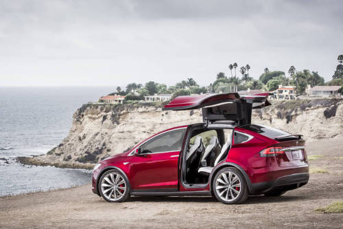 Tesla Model X: Electric Meets ExtravagantWith gull-wing doors and Lamborghini-like acceleration, Tes