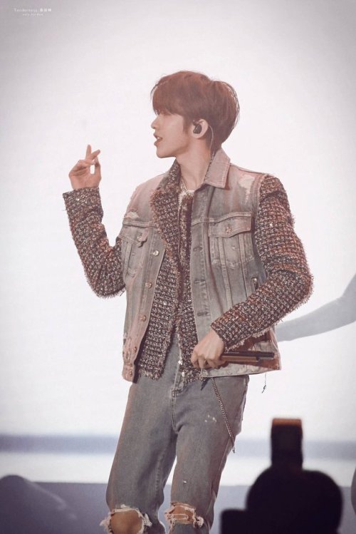 181220 Sogou IN Ceremony © Tenderness_蔡徐坤 | DO NOT EDIT OR CROP