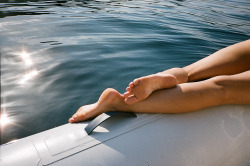 darrenankenman:  Legs, Cadaques by Darren Ankenman