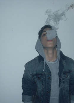if-it-feels-good-smoke-it:  i-take-a-bullet-for-you:  Tumblr | via Tumblr on We Heart Ithttp://weheartit.com/entry/70826518/via/cortez_1  