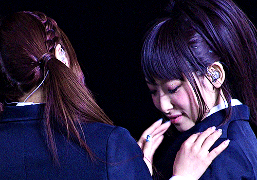 Yoshino Nanjō & Aina Kusuda Performing Garden Of Glass μ's 4th Love Live! ~ ENDLESS PARADE ~ (2014)