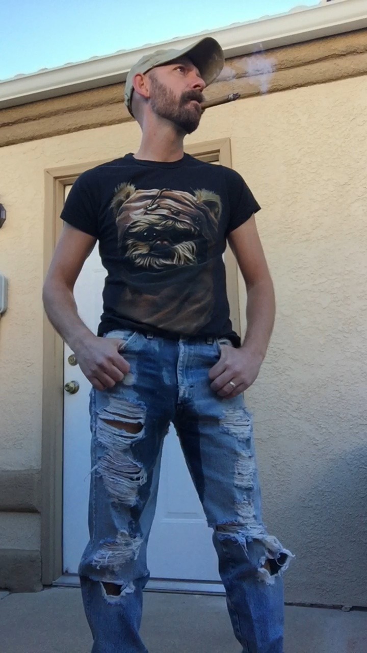 stacheman76:  Pissin my jeans   perfect man!