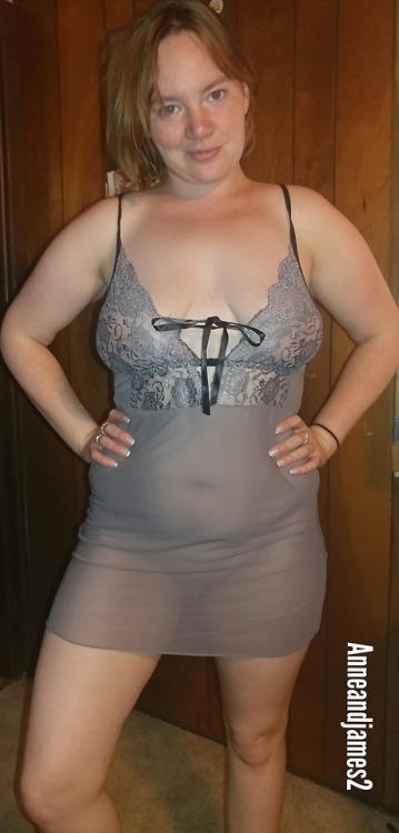 newvixenlifestyle: Who doesn’t like to be teased with some see thru lingerie @anneandjames2 se