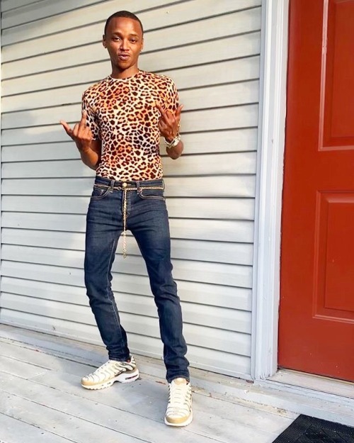 Instagram- @_Richrichie_