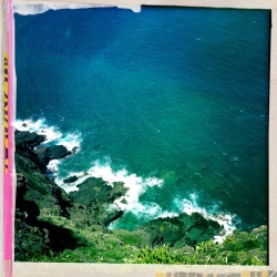 Lenaxoxo:  Hawaiian-Dream:  Brooklynhawaii:  Hawaiian Coastlines  Ugh. Like A Dream