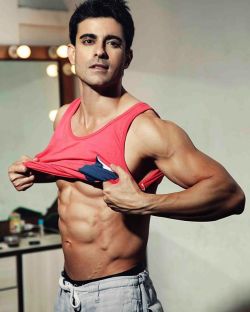 hotnsexymale:  Gautam Rode : https://goo.gl/photos/eMex2TJYMDvgMC5G6