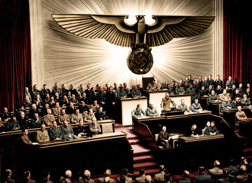 soulmeetsworld:  sixpenceee:  A colorized photo of Hitler declaring war on America (1941). Facebook | Instagram | Scary Story Site  #tbt