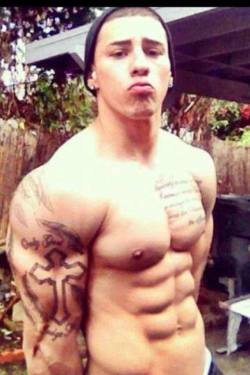 cuteguy-nicemuscle:  x