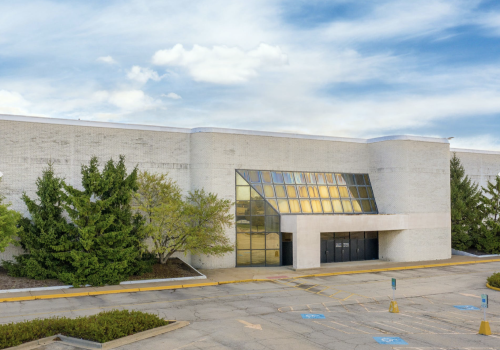 3340 Mall Loop Drive, Joliet, Illinois: the former Carson Pirie Scott department store at the Joliet