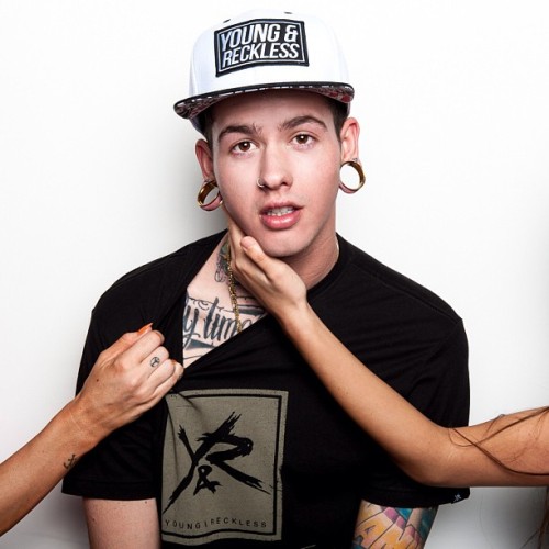ilovetmills:  Left or right?