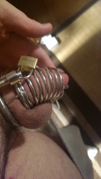 masterthomasuk:subslamslave:all slaves have no use or need for a penis and balls.