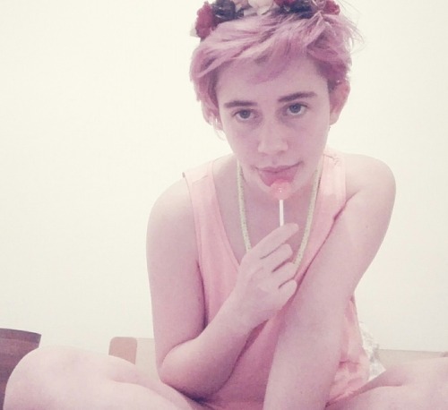 loliboys: He/him Do you want more pics with this filter?