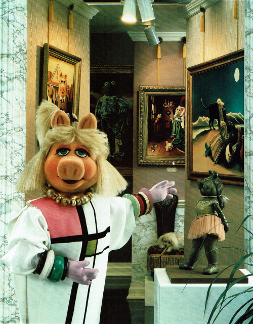 muppetationalcollectables:Miss Piggy’s Treasury of Art Masterpieces from the Kermitage Collection is