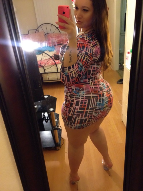 exoticplusmodel:  Dress from yolosexydresses follow their IG to check out more of their sexy outfits ✨